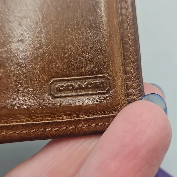 Vintage Coach Small Distressed Brown Wallet - Picture 6 of 10